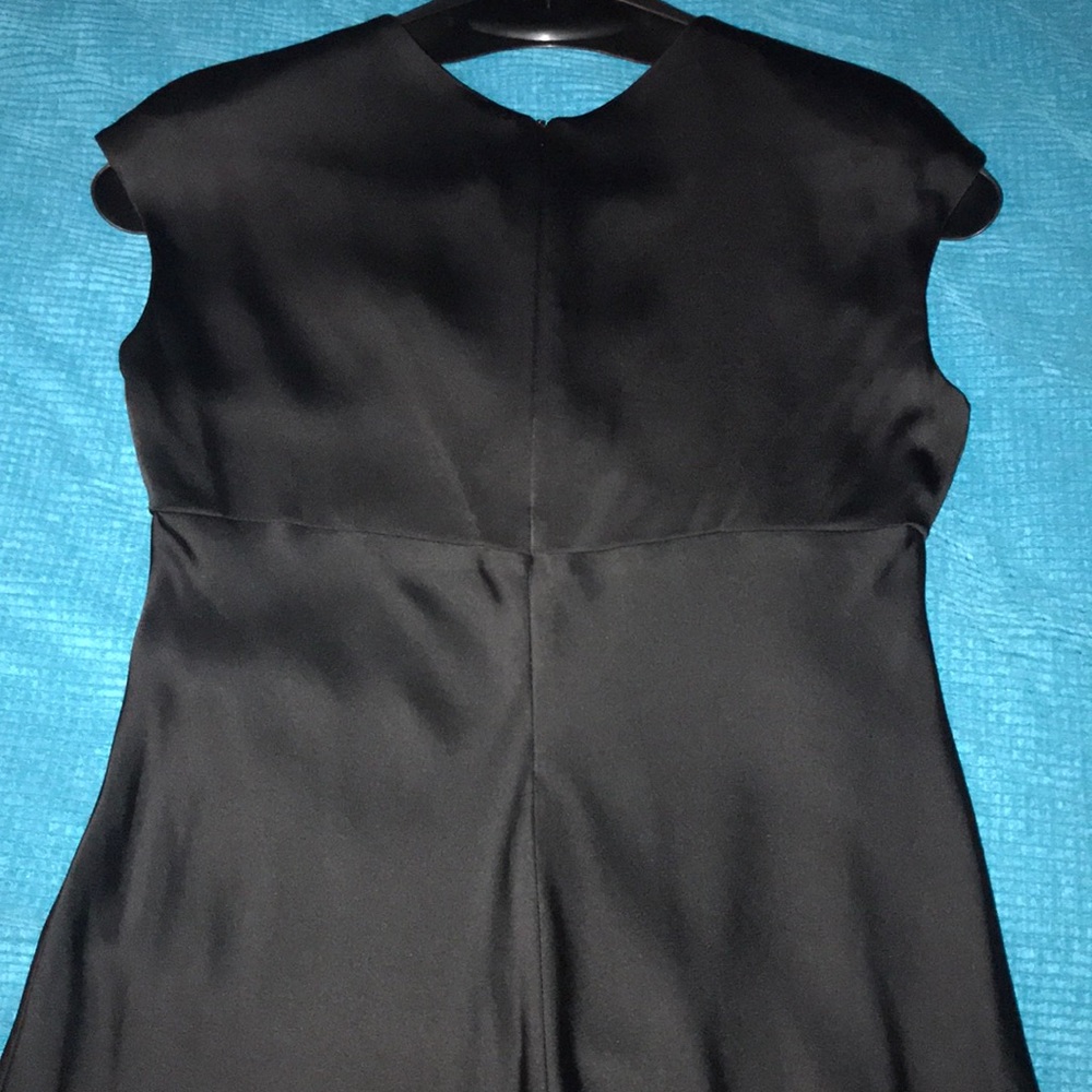 🕶Little Black Dress👗 - Picture 4 of 12